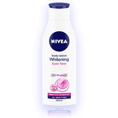 NIVEA Body Lotion, Natural Glow, Even Tone, UV Protect & 40x Vitamin C, 200 ml