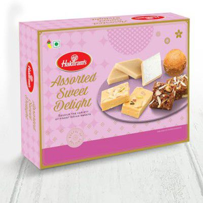 Haldirams Assorted Sweet Delight 450g, Savour The Variety of Indian Sweets (Contains Kaju Katli, Dodha Burfi, Patisa, Besan Ladoo)