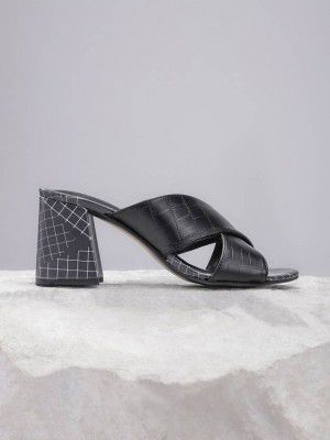 her by invictus  Women Black Heels Sandal