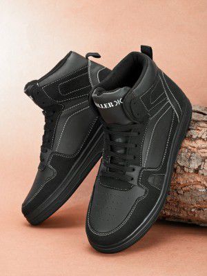 Killer Men Perforated Lightweight Sneakers