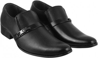 MOCHI Awesome Slip On For Men  (Black , 43)