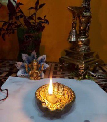 SAMPOORNAM Diya for Diwali in Pure Brass/Diya Lamp Design 1 (1inch)