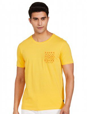 Spykar Solid Cotton Slim Fit Mens T-Shirt (S21T-01BA-040CH-P)